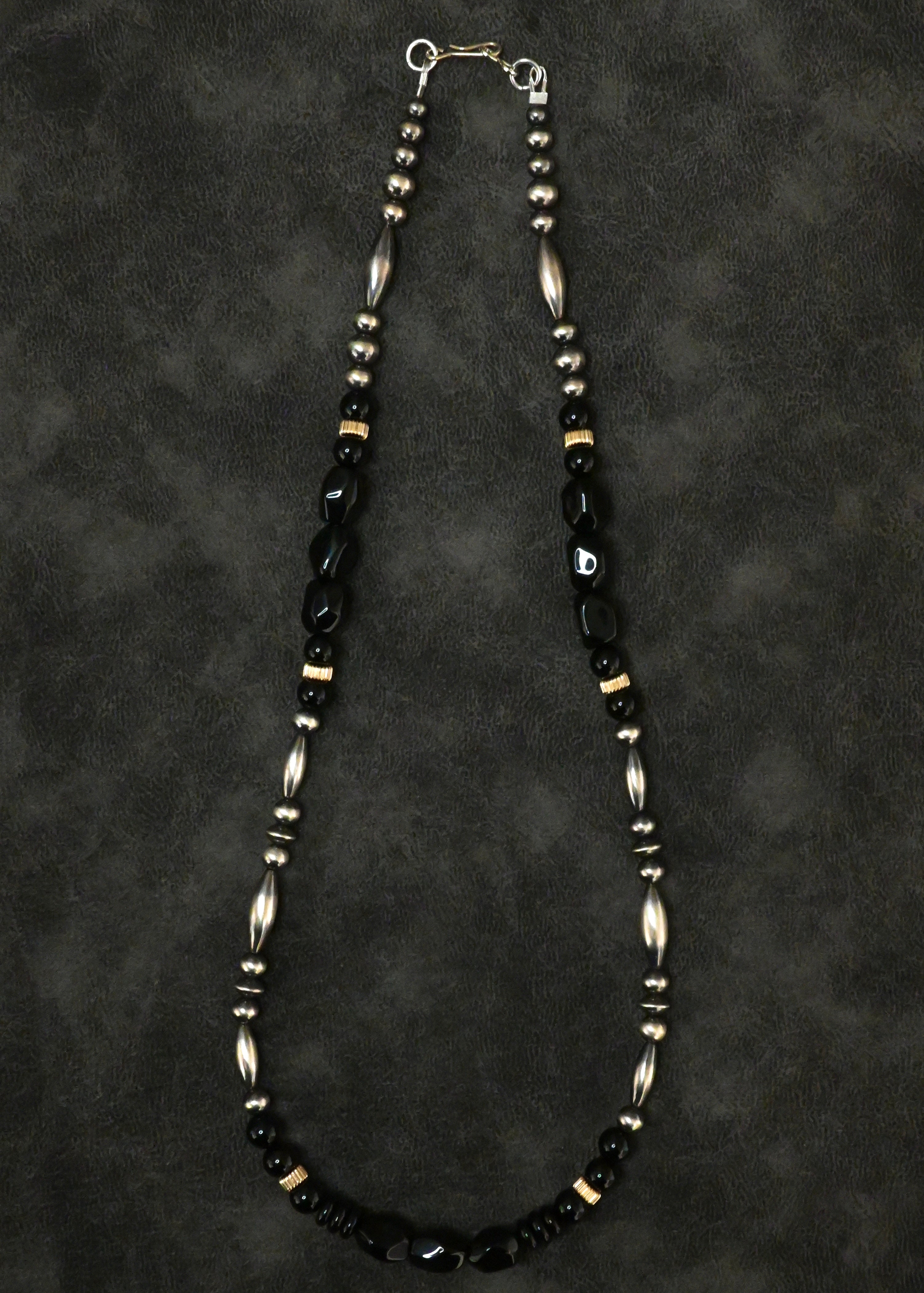 ブラックオニキスとSV925製ナバホパールのデザインネックレス peeled jewelry ナバホパールのアクセサリー – Peeled Jewelry
